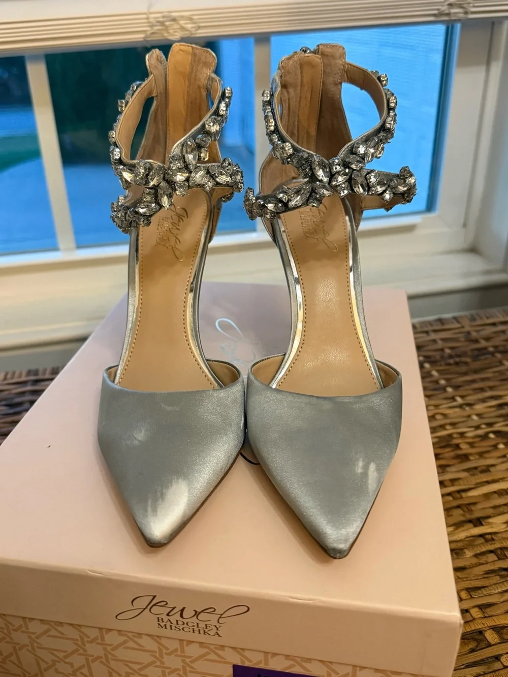NIB Badgley Mischka Silver Jazmine - 7